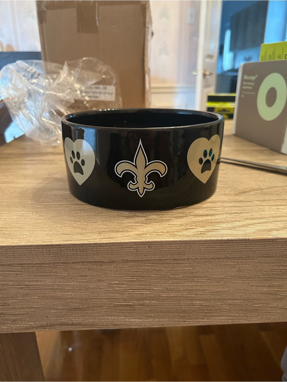 New Orleans Saints Fleur-de-Lis Pet Bowl with Heart Paw Motif